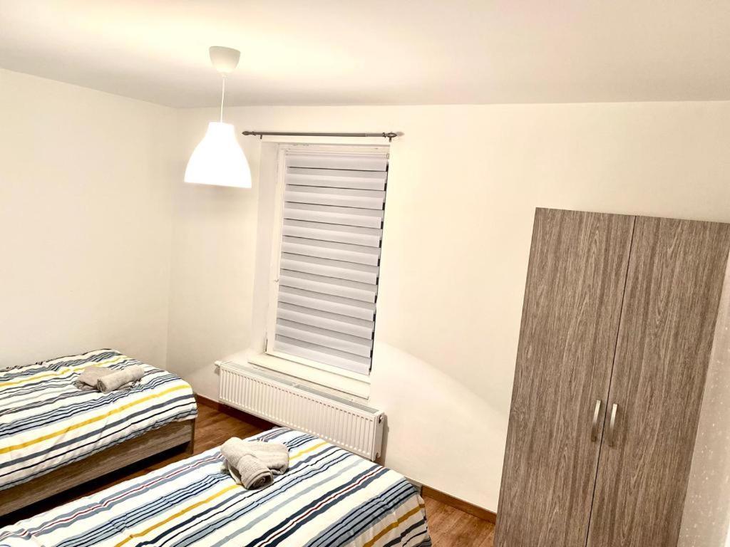 Maison Proche Du Centre Ville De La Gare L Aeroport De Charleroi Kültér fotó